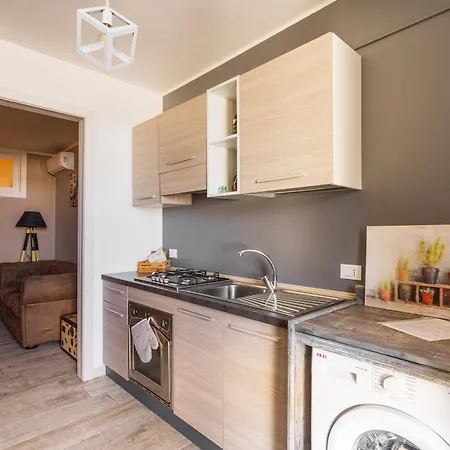 Sunrise アパート *